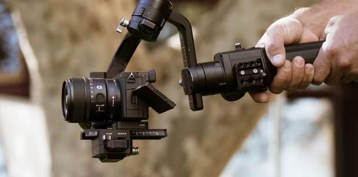 Sony A6700